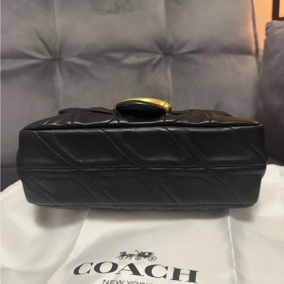 Coach Times Square Tabby 20 - Picture 6 of 9